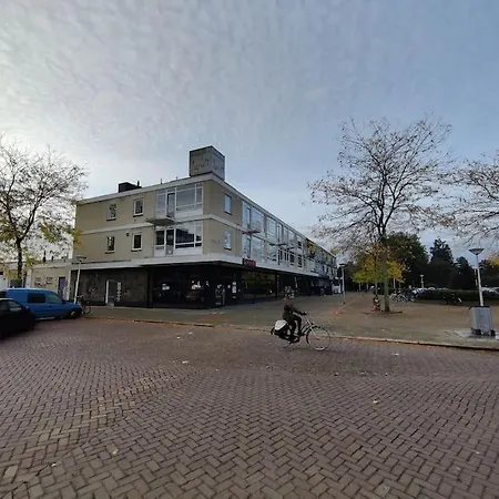 K50169 Modern Near The Center And Free Parking Apartment *
