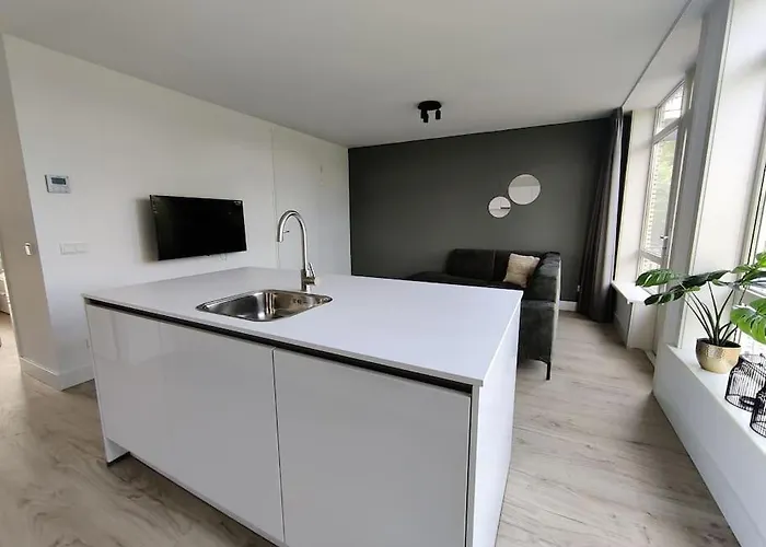 F 4p Free Public Parking Apartment Eindhoven